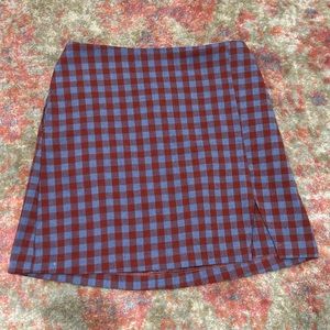 Super cute Urban Outfitters plaid mini skirt❤️‍🔥